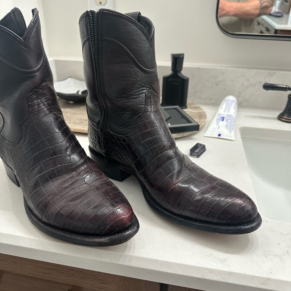 Tecovas: The Dean: Black Cherry Crocodile